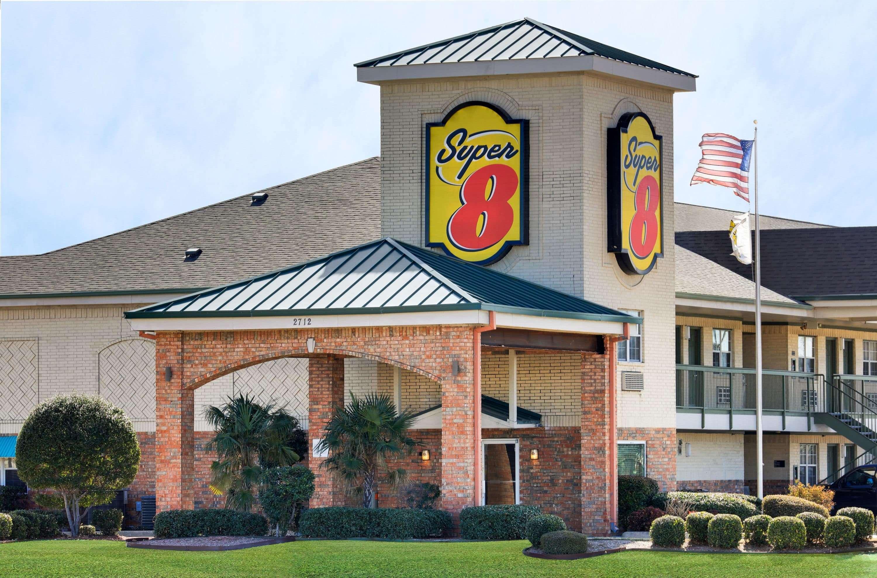 Super 8 By Wyndham Arlington Near At&T Stadium Extérieur photo