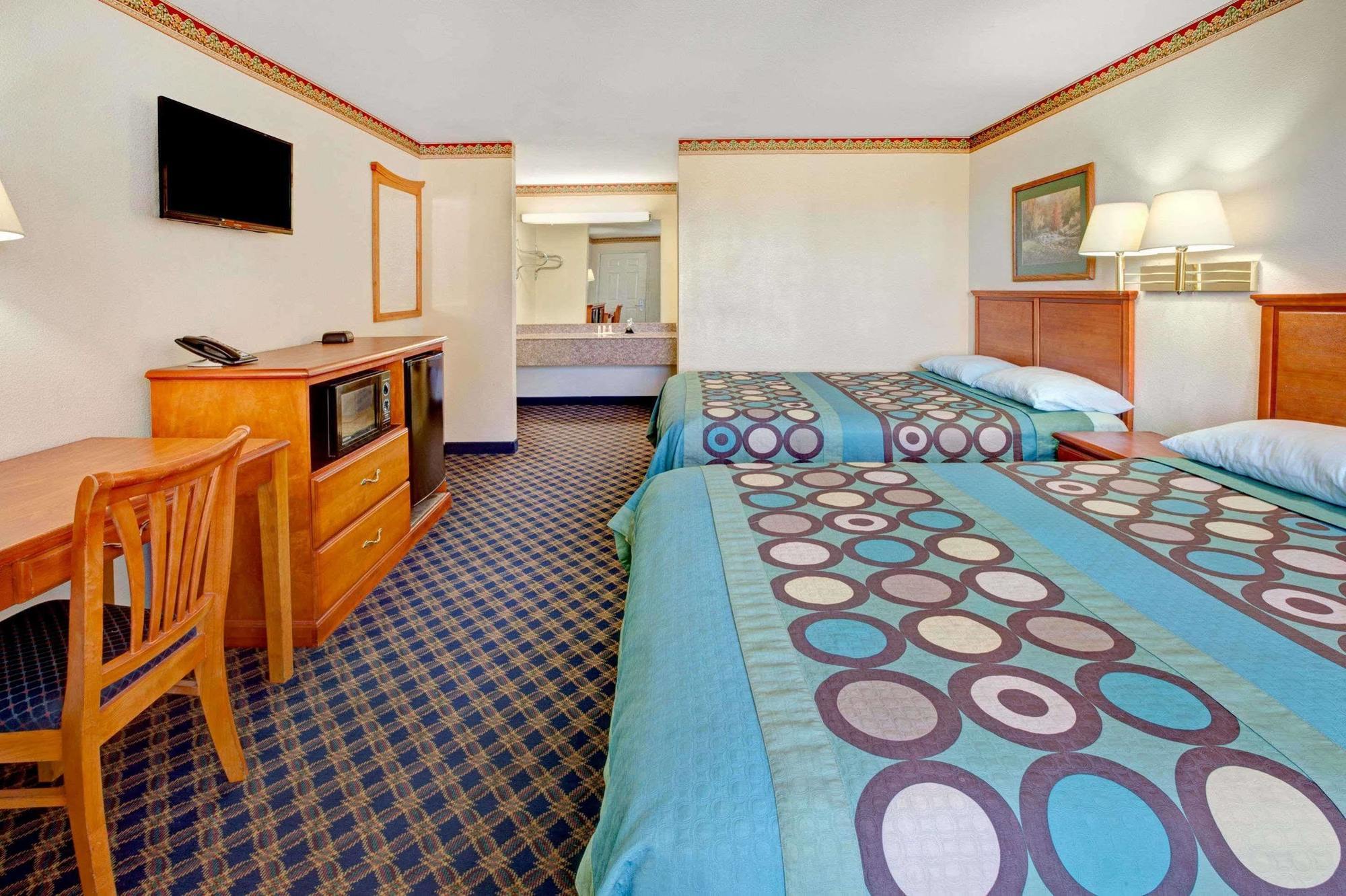 Super 8 By Wyndham Arlington Near At&T Stadium Extérieur photo